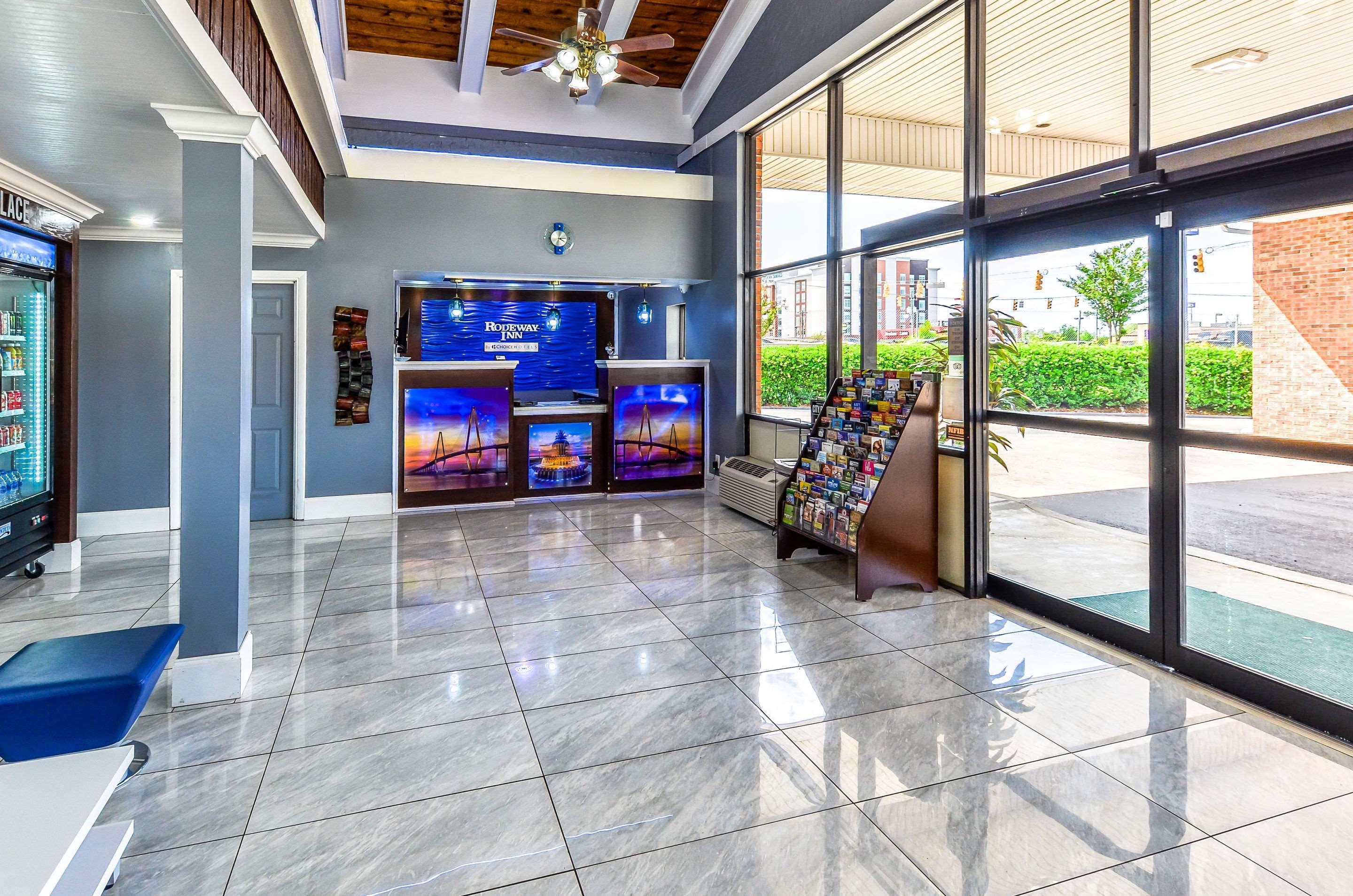 Rodeway Inn North Charleston - Ashley Phosphate Экстерьер фото
