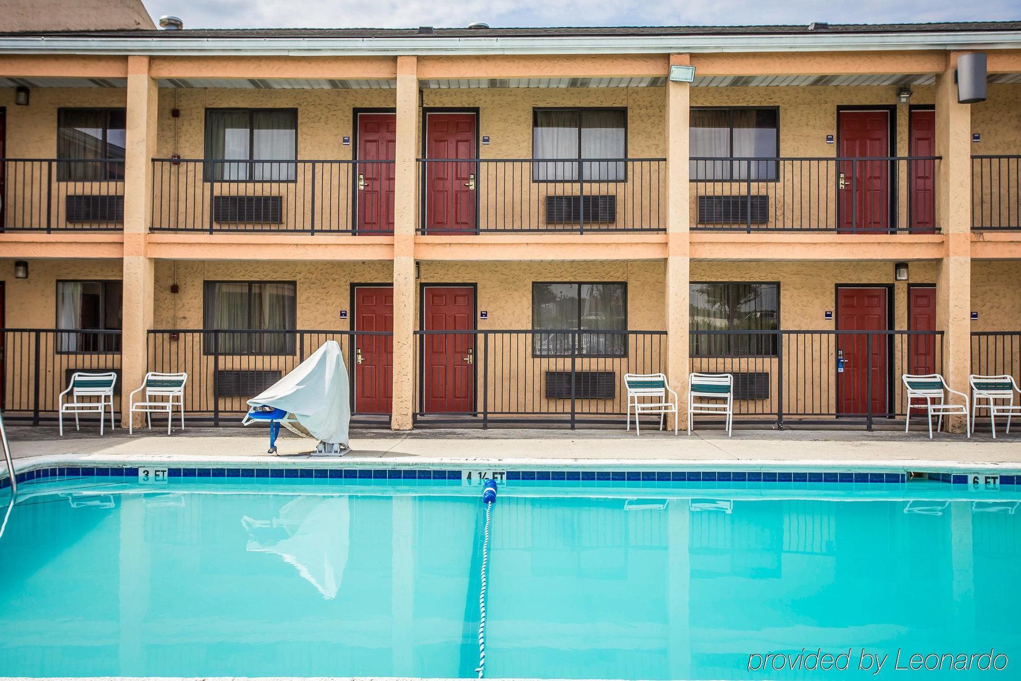 Rodeway Inn North Charleston - Ashley Phosphate Экстерьер фото